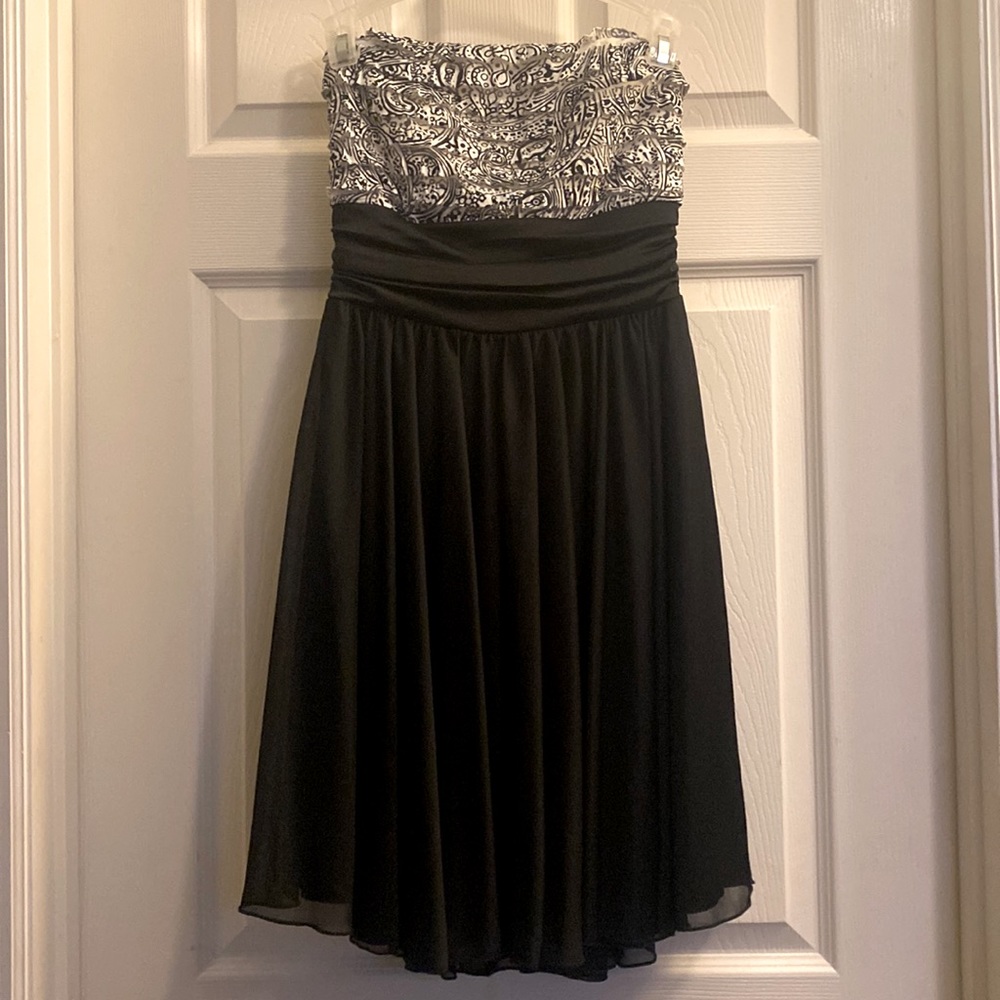NWOT strapless dress